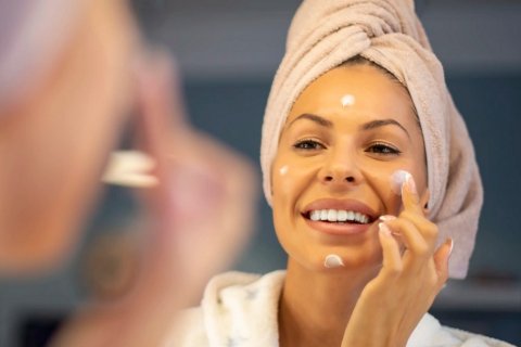 روش‌های طبیعی برای روشن کردن پوست صورت